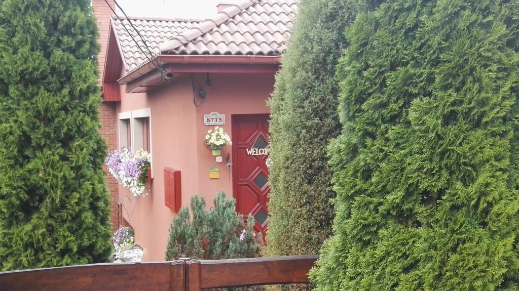 Nyirjes Vendeghaz Hotel Balassagyarmat Exterior photo